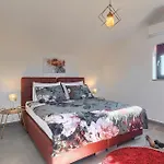 Fiore Marusici Holiday home *