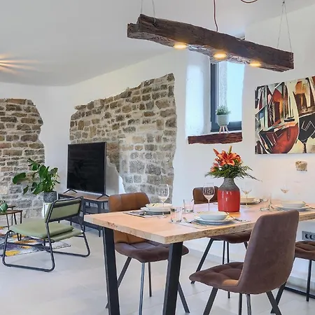 Fiore Marusici Vikendica *